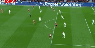 替补球员首秀即得分，成为焦点