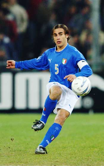 足球周刊：重返国足是刘若钒的愿望，殷切期待完成A级赛首秀