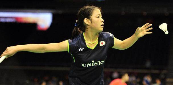 足球巴萨公布主力中场伤情，将缺阵一月