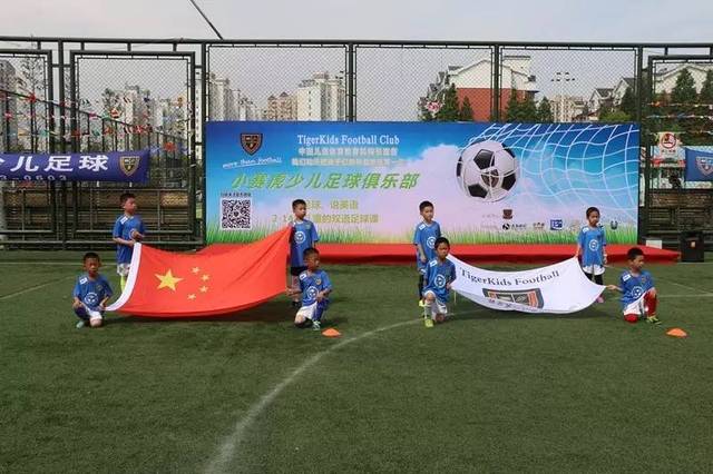 不急不躁地 不急不躁地