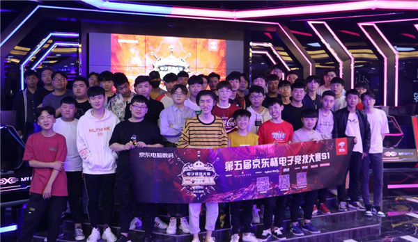 曼联中场新 曼联中场新