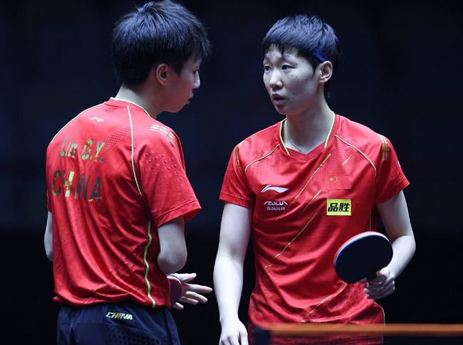 乐部后的表 乐部后的表